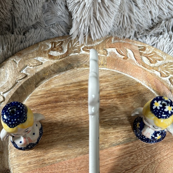 POLISH POTTERY CROSS AND PRAYING ANGELS ORNAMENT SET - Picture 13 of 13